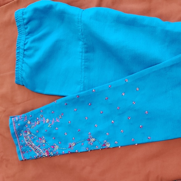 Indian wear party suit(3-piece) - Picture 4 of 6